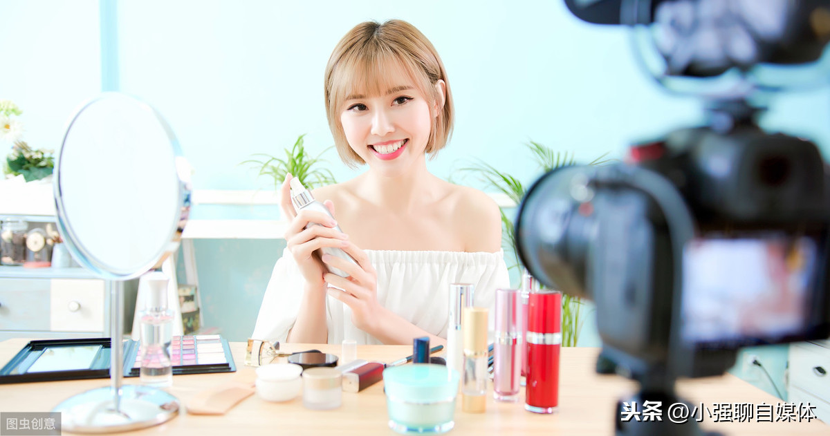 直播带货热潮下，如何规范行业发展？